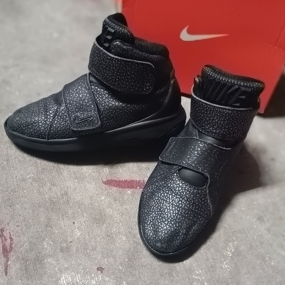 Nike Marxman Premium All Star QS 'Triple Black Iridescent' 8W (6½Y) - Picture 1 of 10